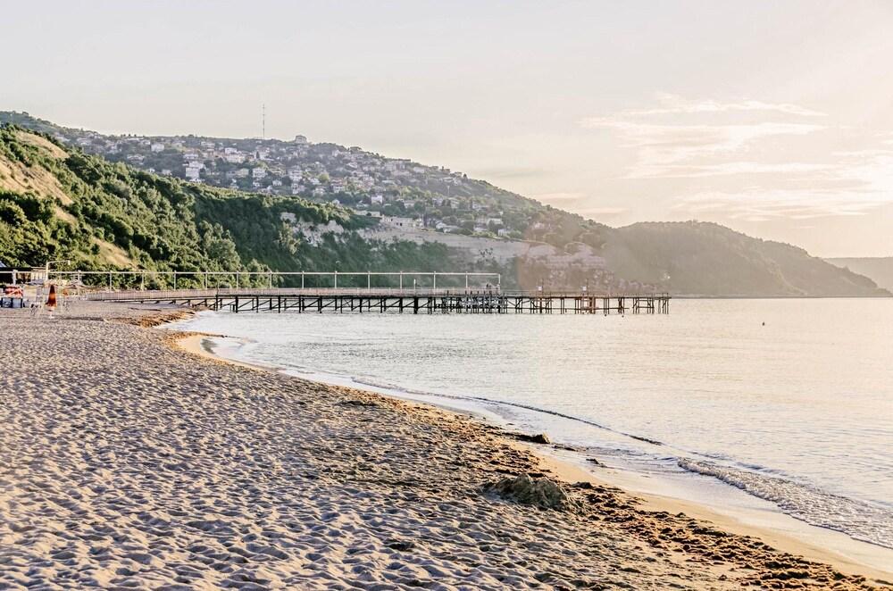 Hotel Malibu Albena Eksteriør bilde